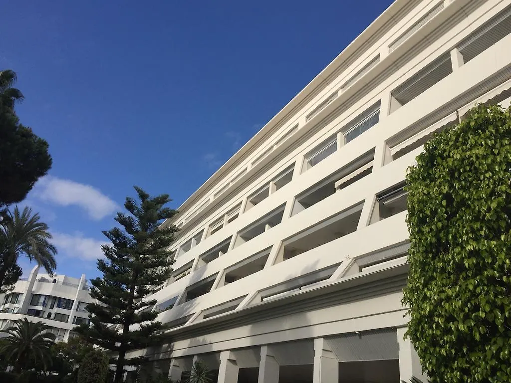 Atrium Apartments 마르베야 0*,